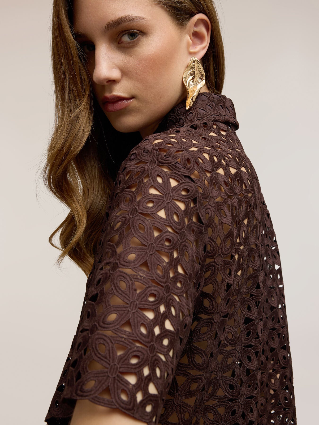 Camisa boxy de encaje macramé