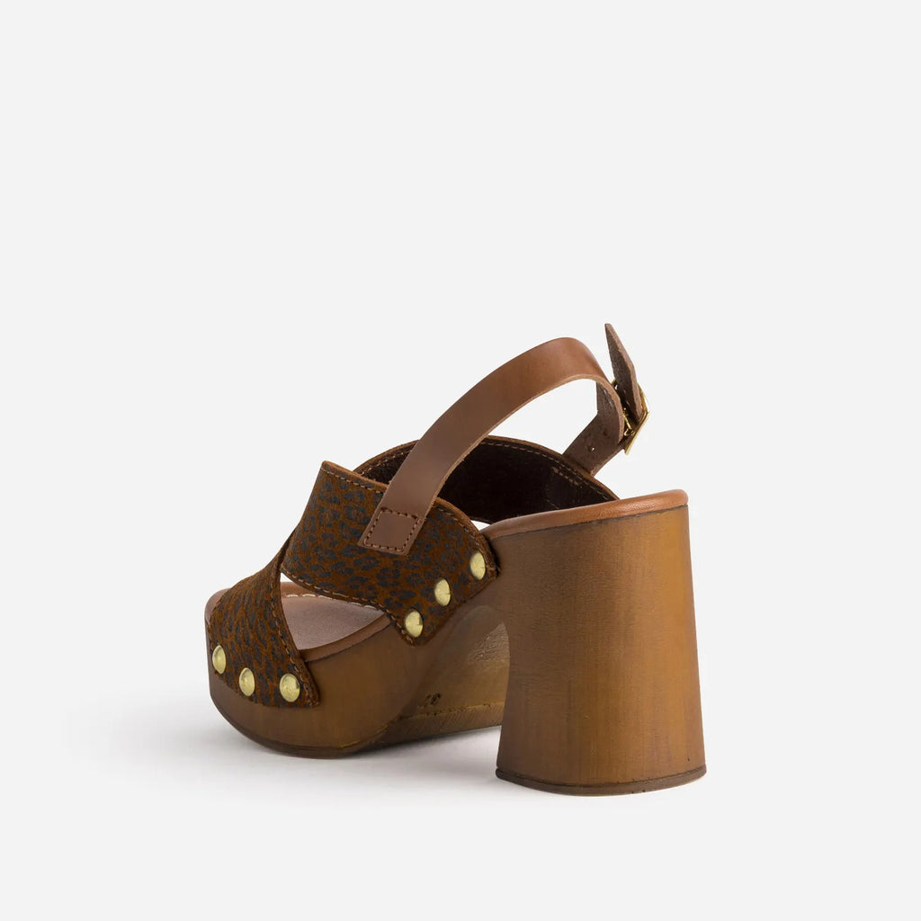 Zamirey - Sandalias con plataforma cerrada en cruz de leopardo